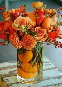 Красива есенна ваза