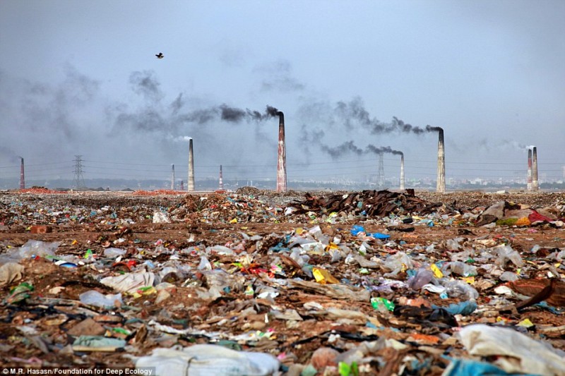 A waste incineration plant and its surroundings in Bangladesh