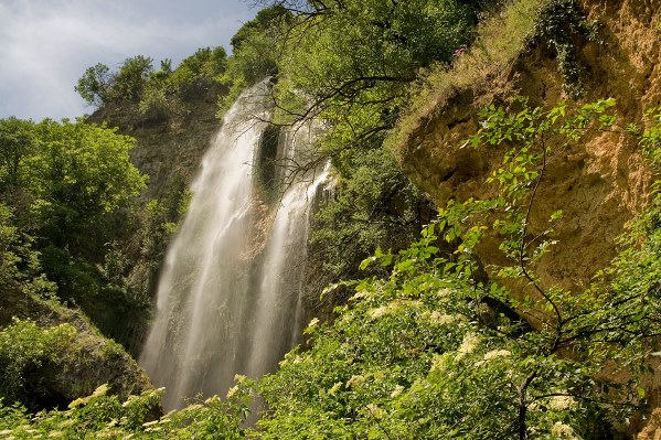 Водопад "Полска Скакавица", Земенска планина, област Кюстендил