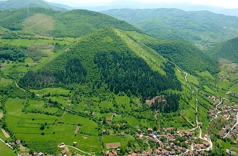 босненски пирамиди